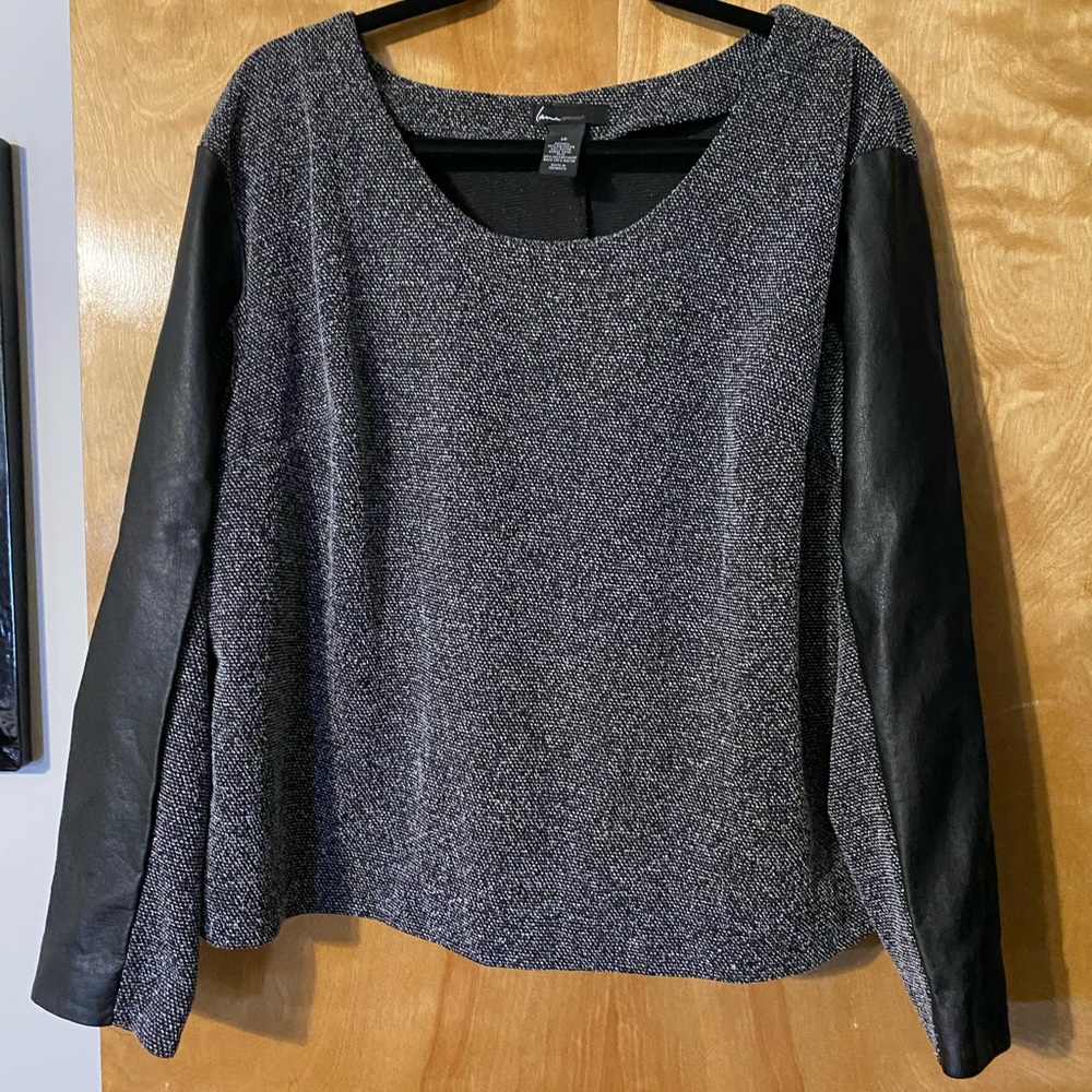 Tweed top with leather look sleeves